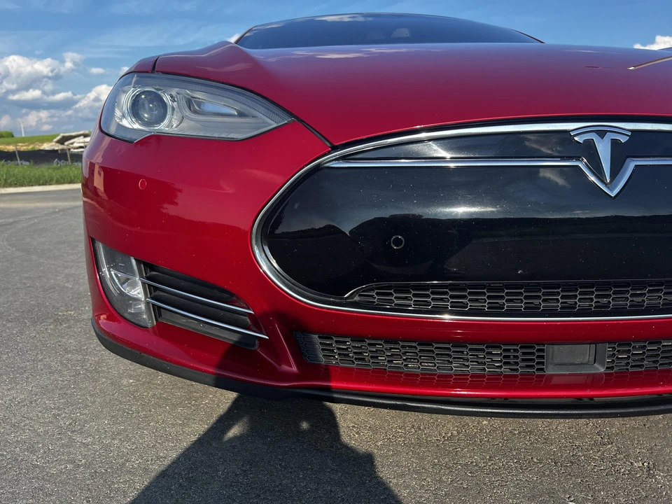 2016 Tesla Model S - Image 17 of 31