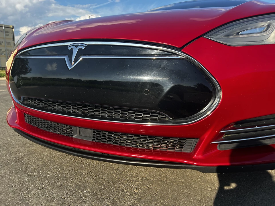 2016 Tesla Model S - Image 22 of 31