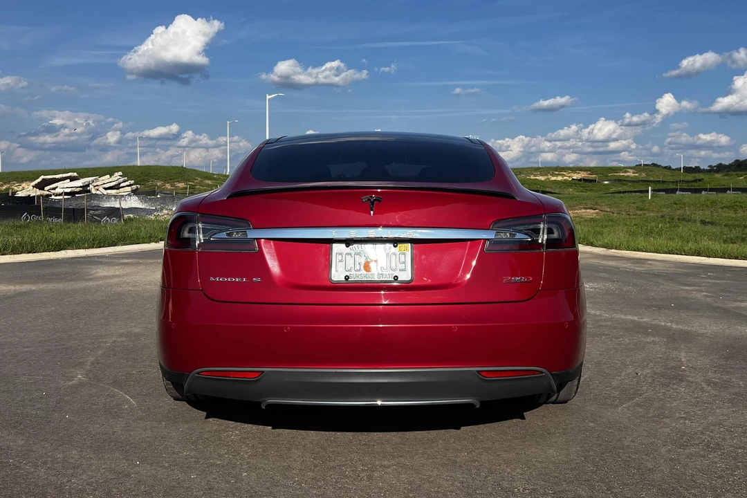 2016 Tesla Model S - Image 12 of 31