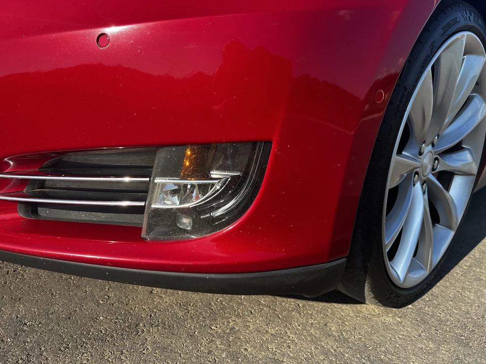 2016 Tesla Model S - Image 24 of 31