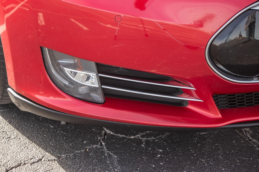 2016 Tesla Model S - Image 13 of 31