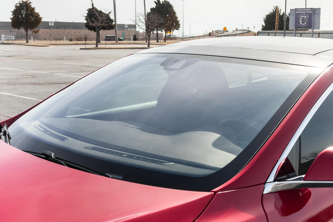 2016 Tesla Model S - Image 23 of 31