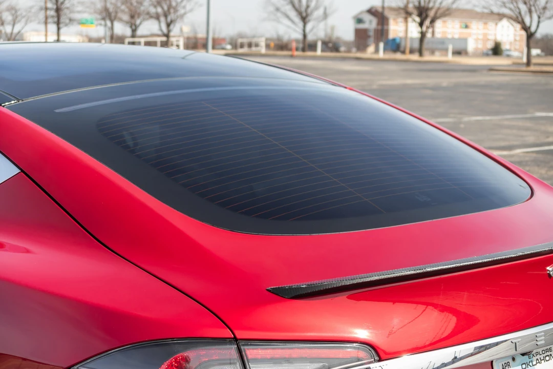 2016 Tesla Model S - Image 30 of 31