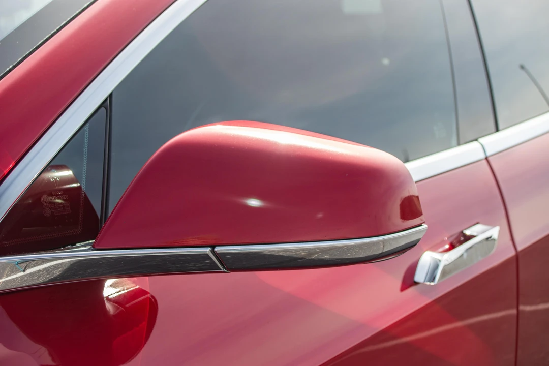 2016 Tesla Model S - Image 24 of 31