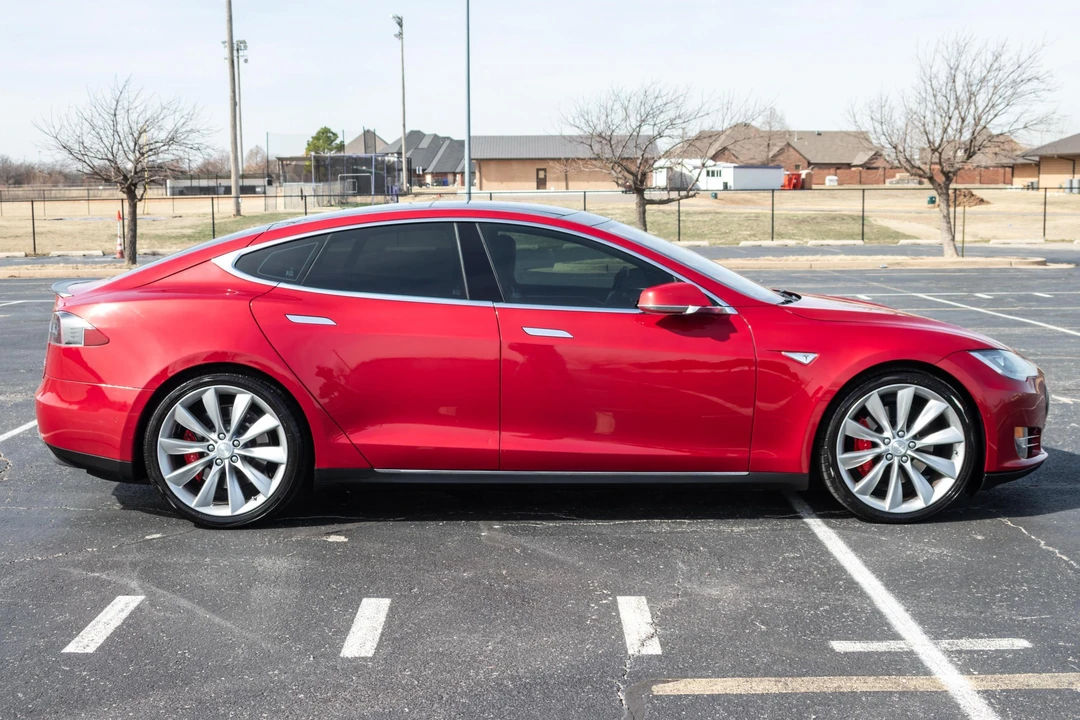 2016 Tesla Model S - Image 3 of 31