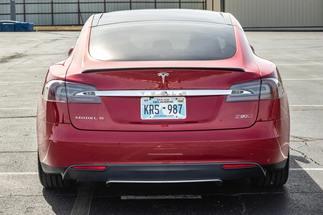 2016 Tesla Model S - Image 5 of 31