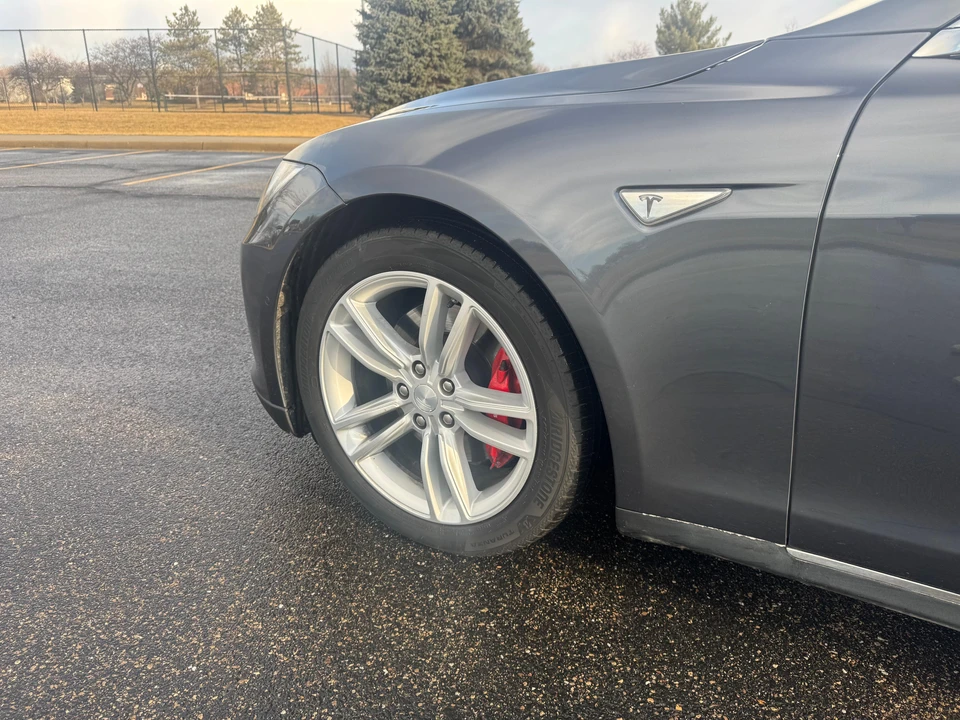 2016 Tesla Model S - Image 31 of 31