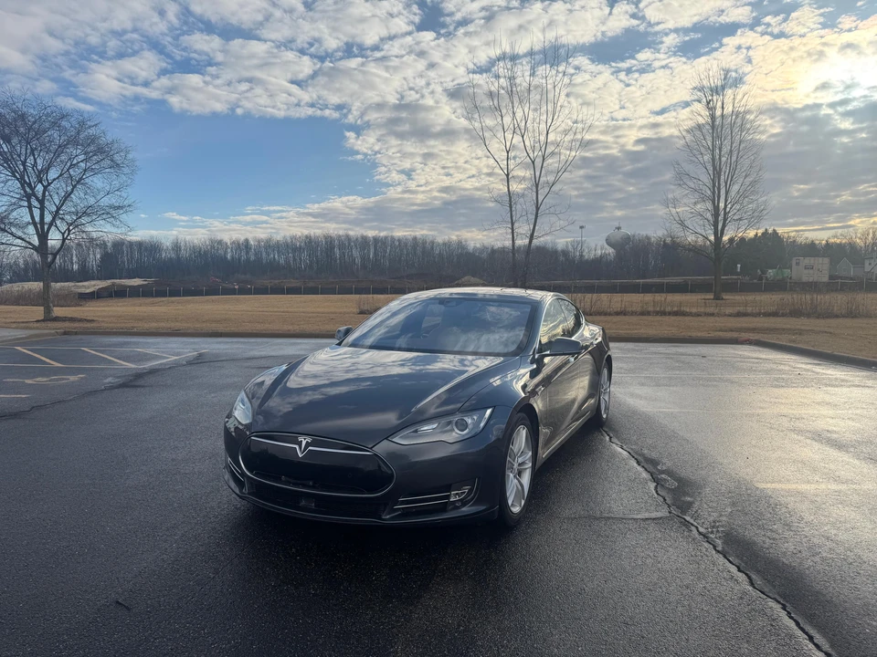 2016 Tesla Model S - Image 6 of 31