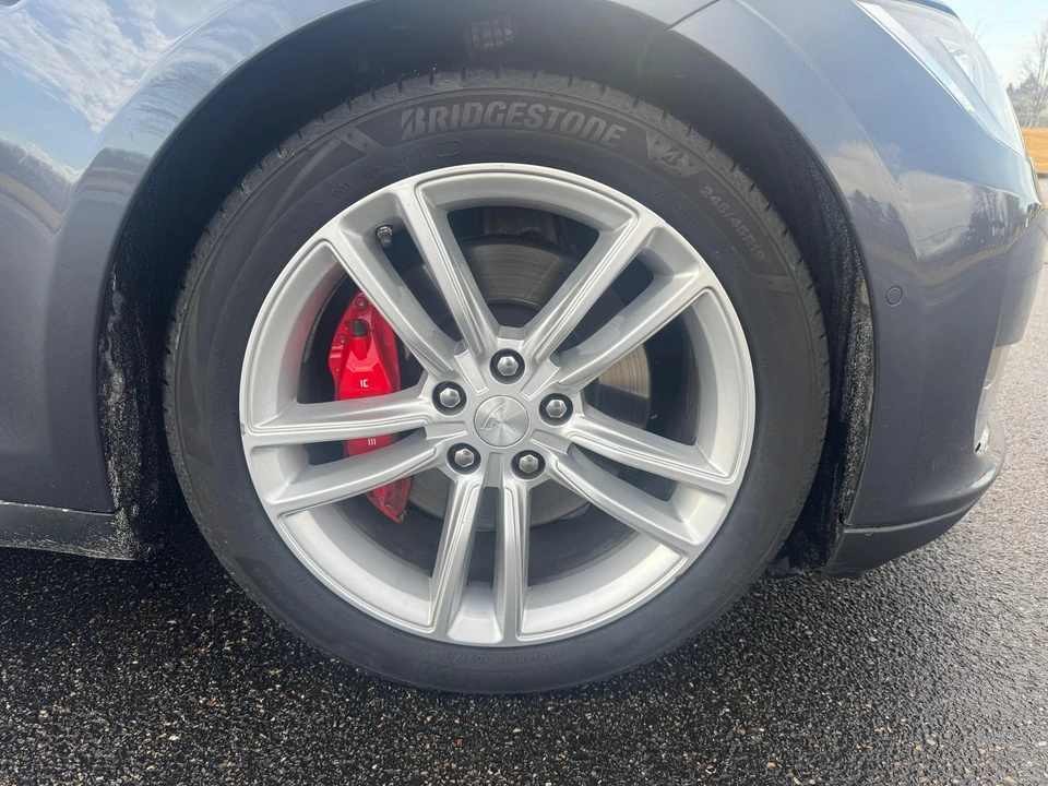 2016 Tesla Model S - Image 30 of 31