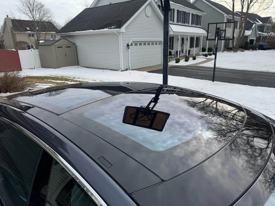 2016 Tesla Model S - Image 21 of 31