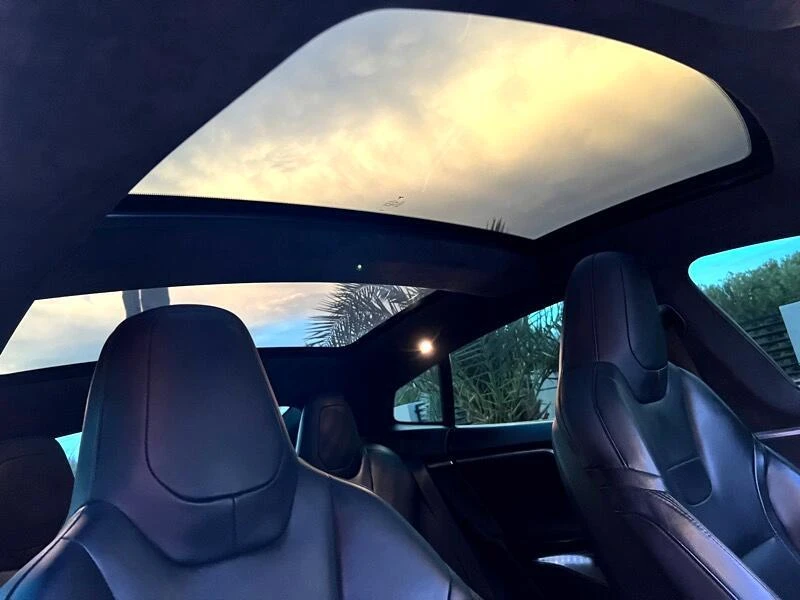 2016 Tesla Model S - Image 15 of 21