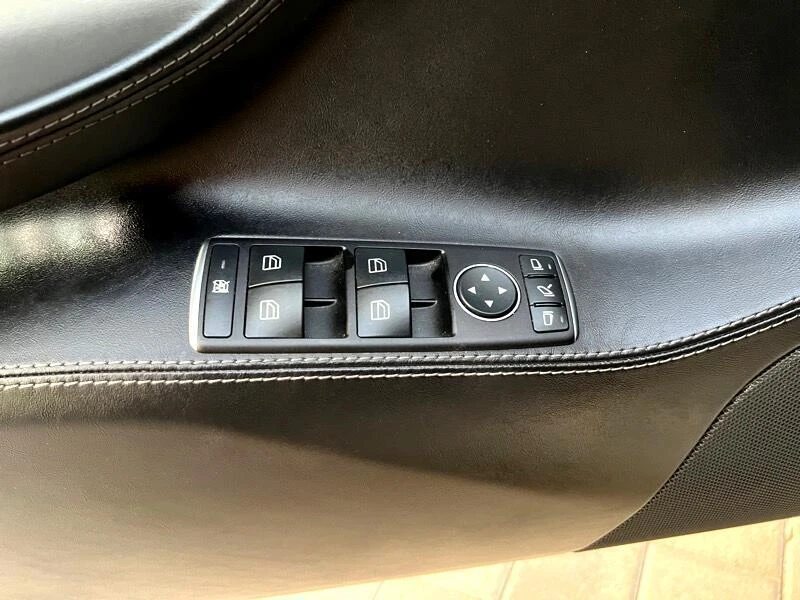 2016 Tesla Model S - Image 16 of 21