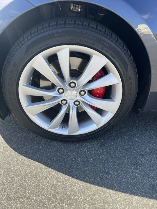 2016 Tesla Model S - Image 29 of 31
