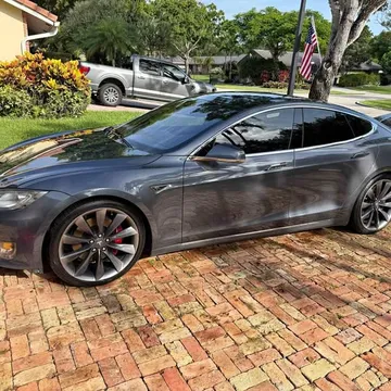2016 Tesla Model S P90D