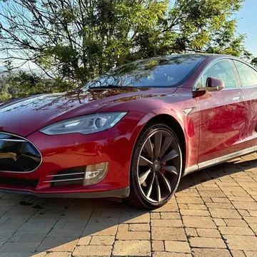2016 Tesla Model S P90D