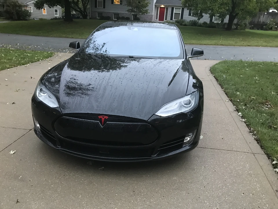 2016 Tesla Model S - Image 2 of 4