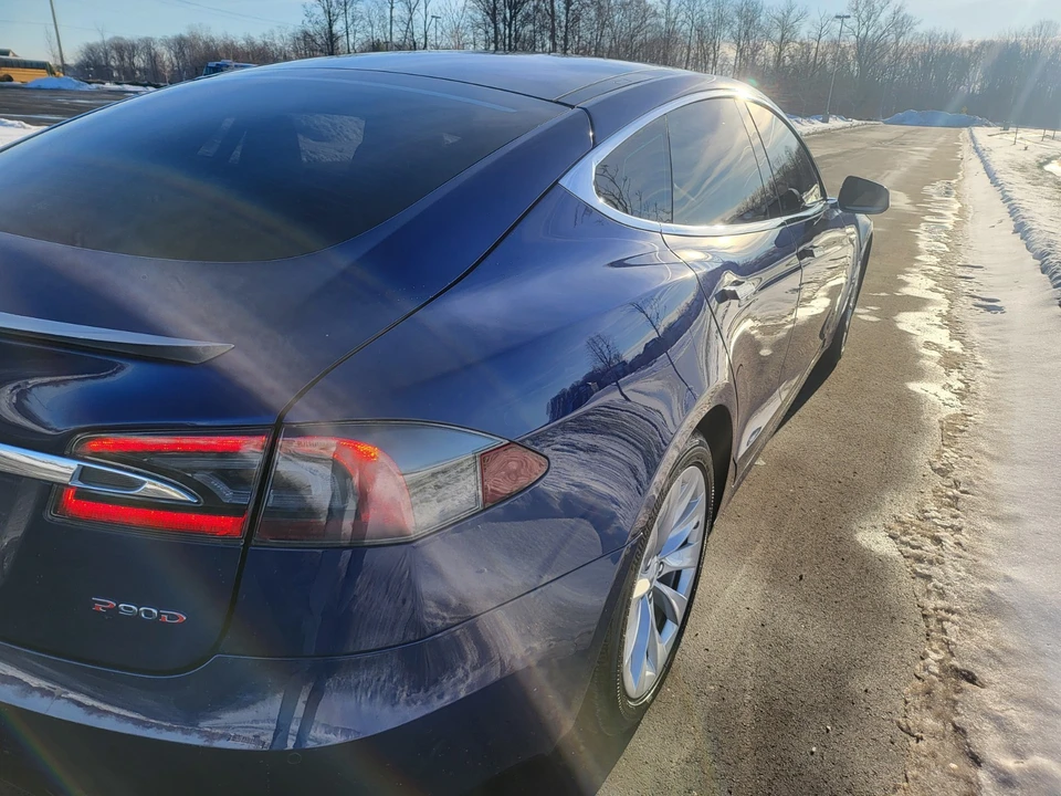 2016 Tesla Model S - Image 2 of 20