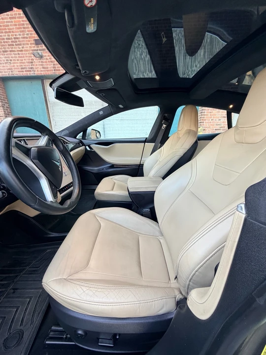 2016 Tesla Model S - Image 18 of 21