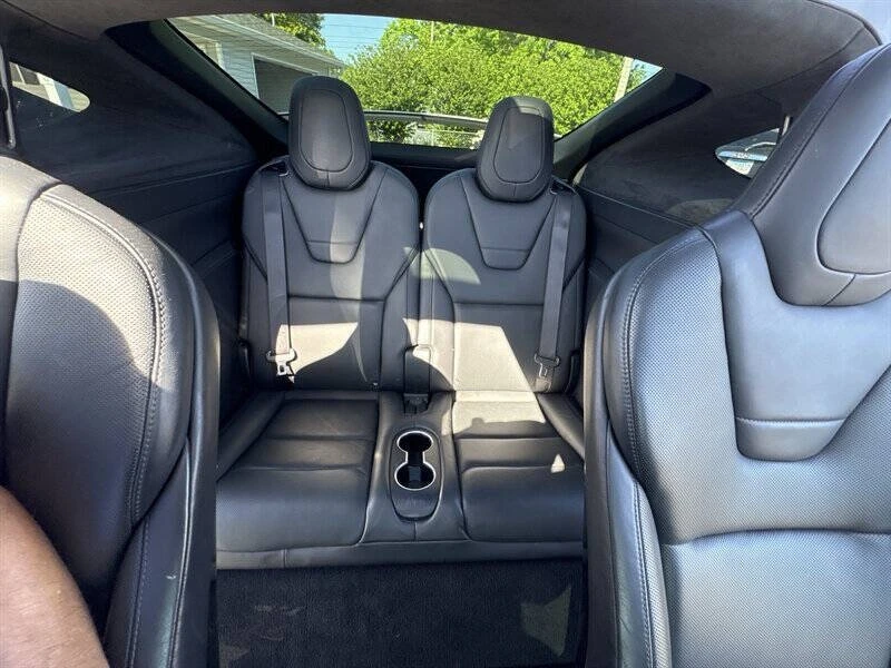 2016 Tesla Model X - Image 12 of 17