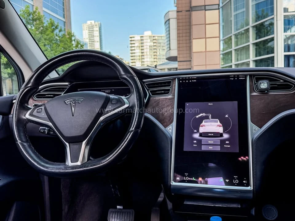 2016 Tesla Model X - Image 15 of 20