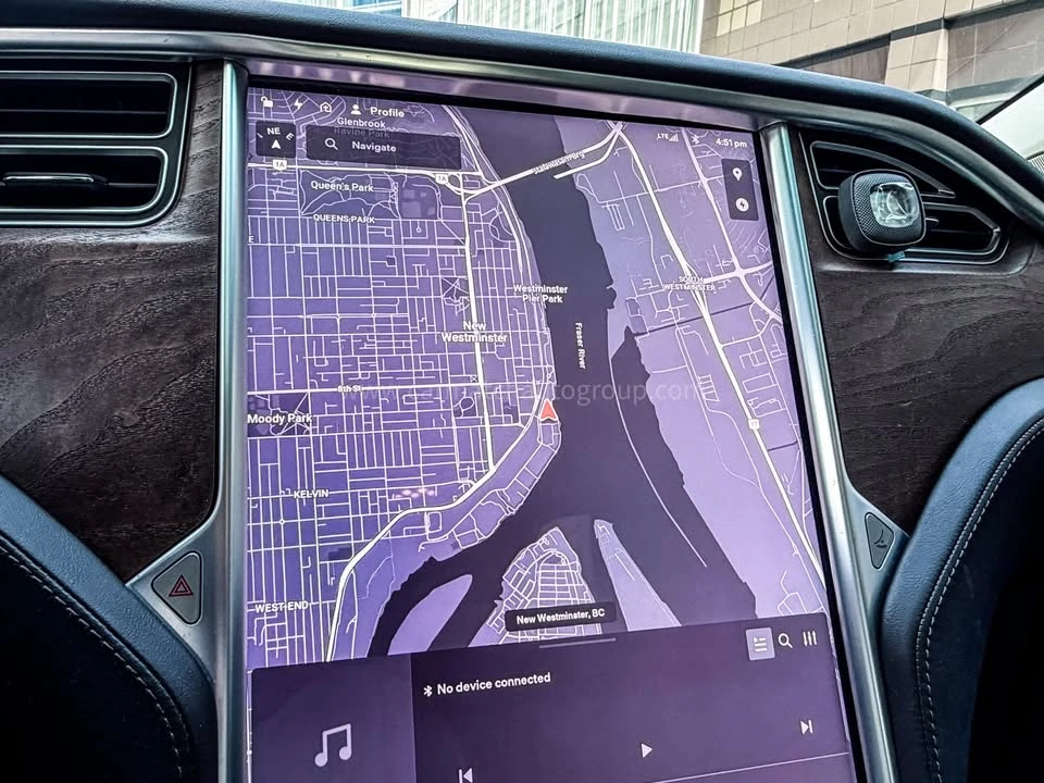2016 Tesla Model X - Image 17 of 20
