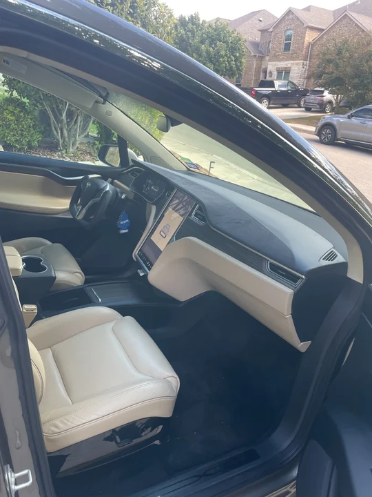 2016 Tesla Model X - Image 14 of 19