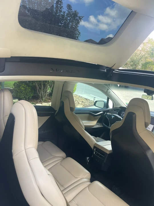 2016 Tesla Model X - Image 19 of 19