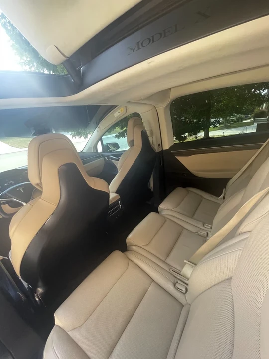 2016 Tesla Model X - Image 11 of 19