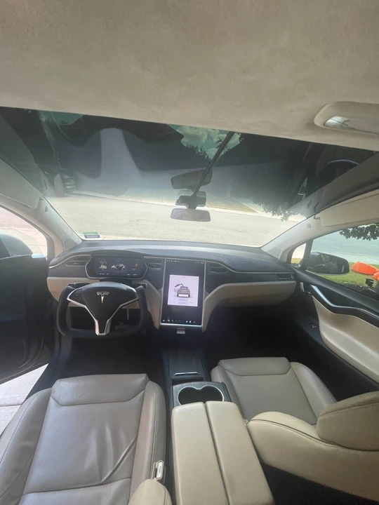 2016 Tesla Model X - Image 12 of 19