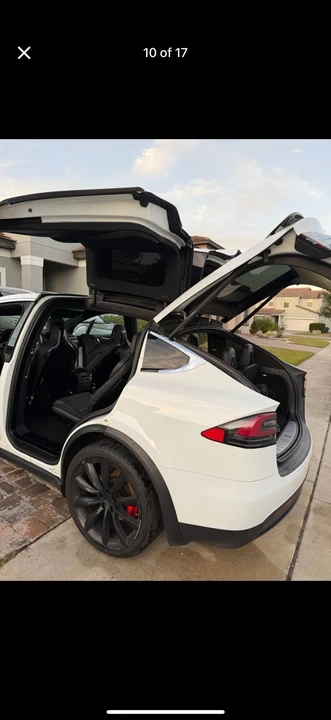 2016 Tesla Model X - Image 17 of 17