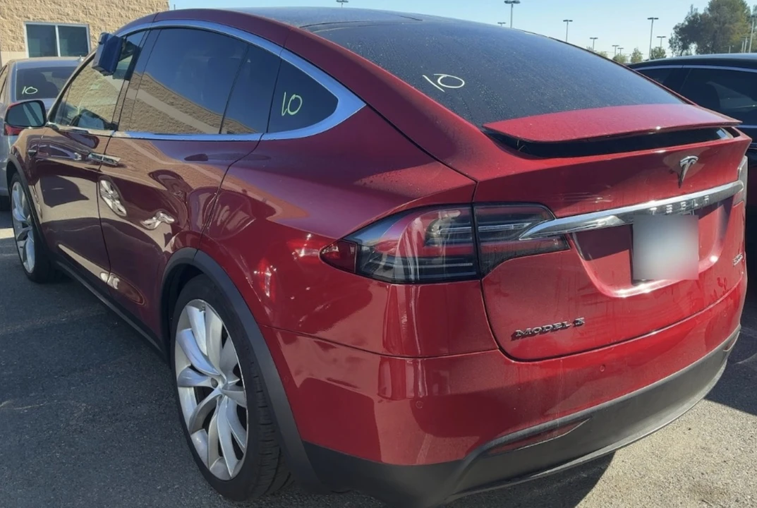 2016 Tesla Model X - Image 4 of 5