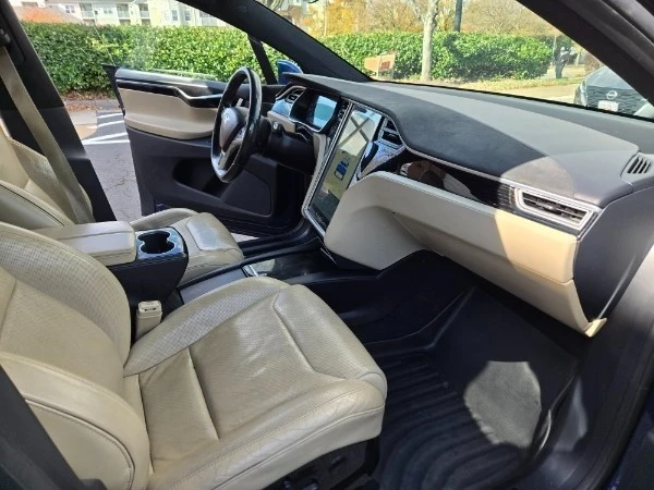 2016 Tesla Model X - Image 6 of 19