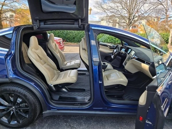 2016 Tesla Model X - Image 5 of 19