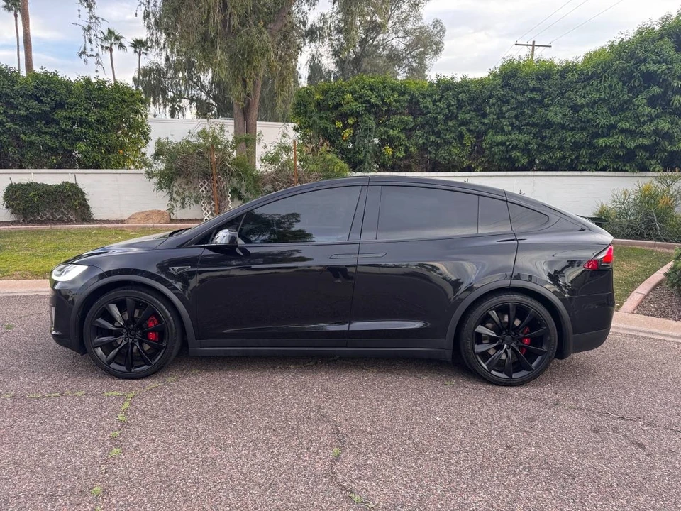2016 Tesla Model X - Image 4 of 17