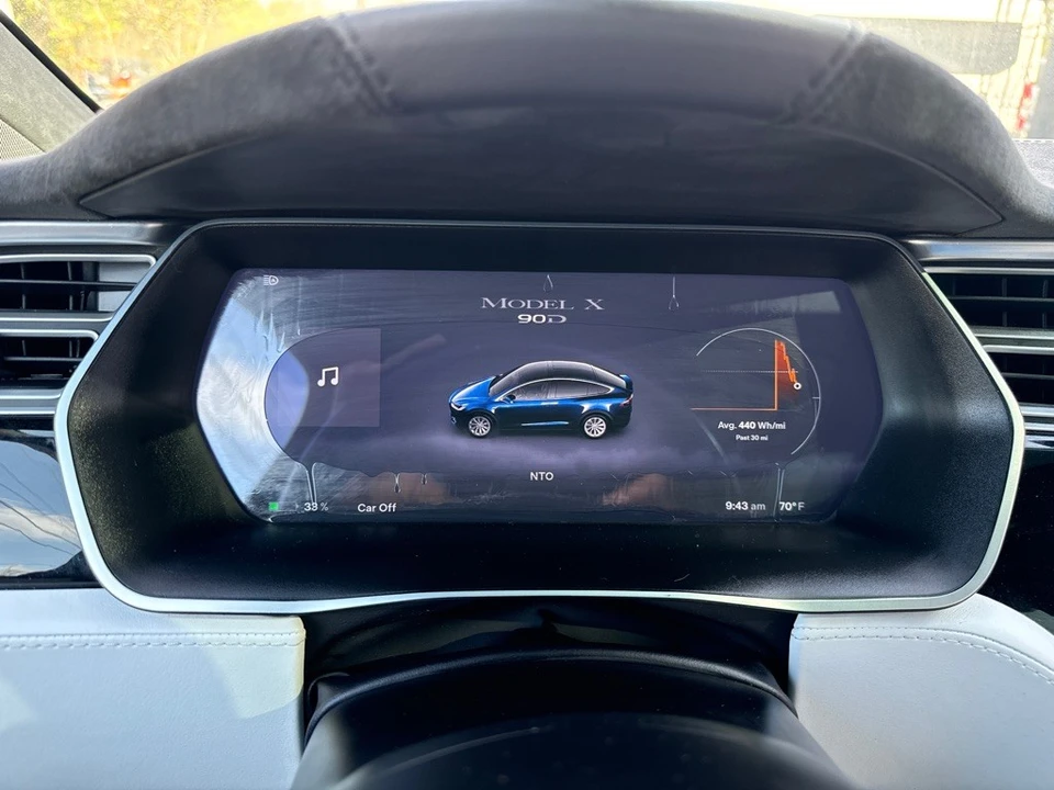 2016 Tesla Model X - Image 15 of 20