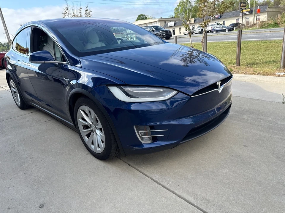 2016 Tesla Model X - Image 5 of 20