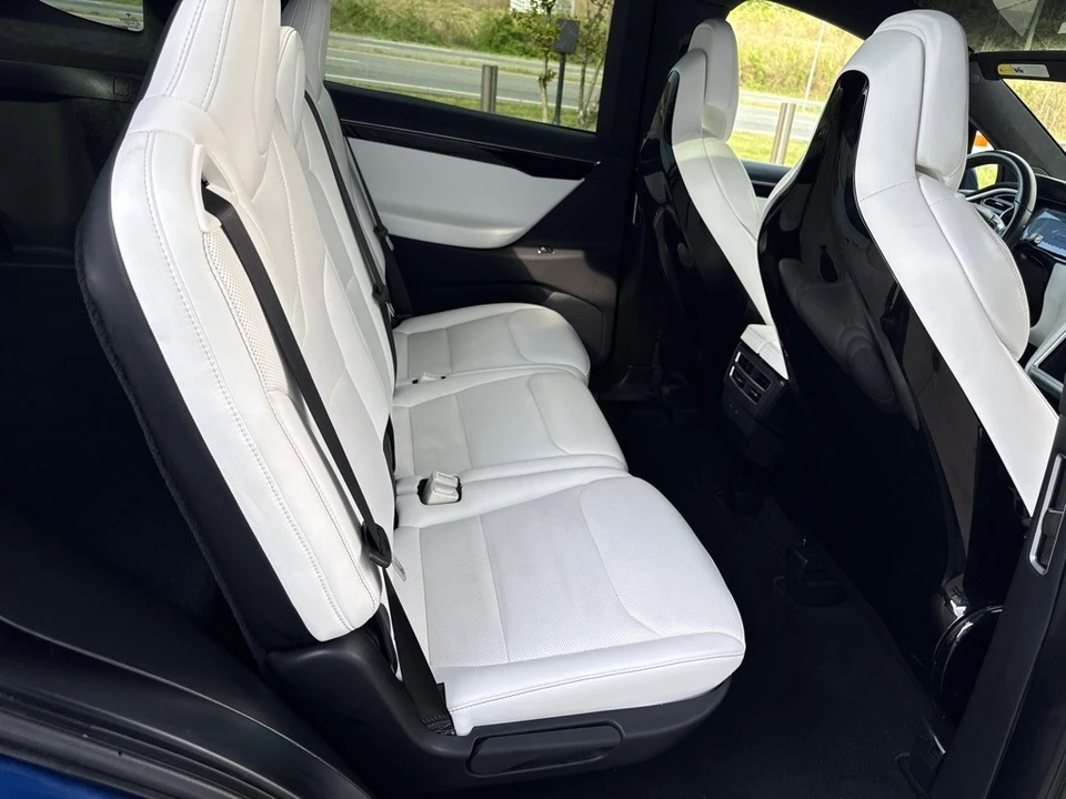 2016 Tesla Model X - Image 13 of 20