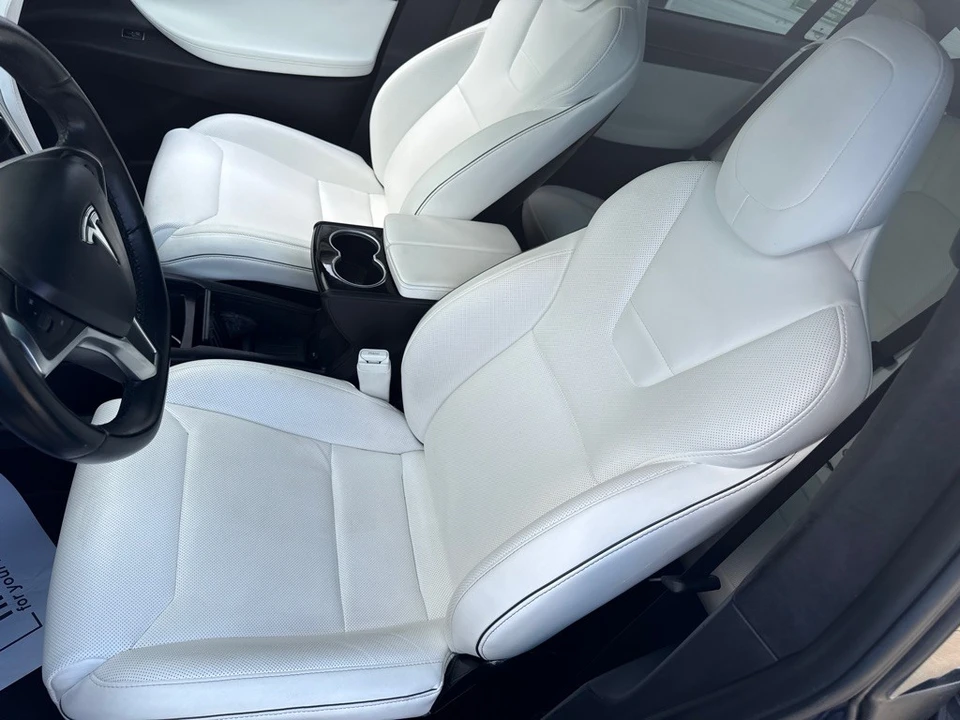 2016 Tesla Model X - Image 7 of 20