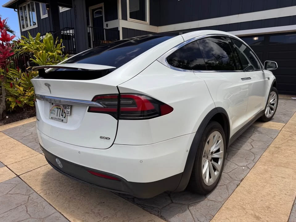 2016 Tesla Model X - Image 2 of 18