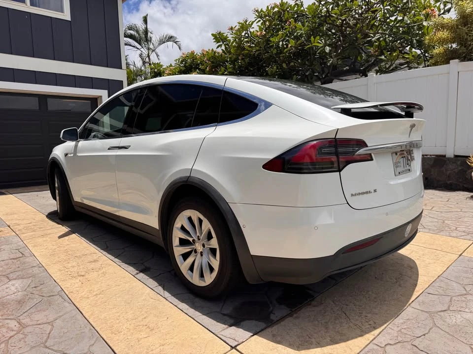 2016 Tesla Model X - Image 7 of 18