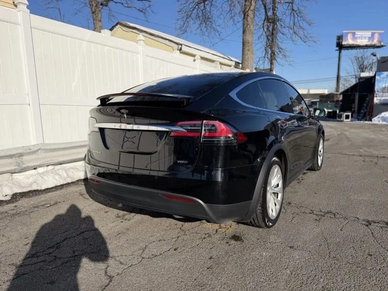 2016 Tesla Model X - Image 7 of 12