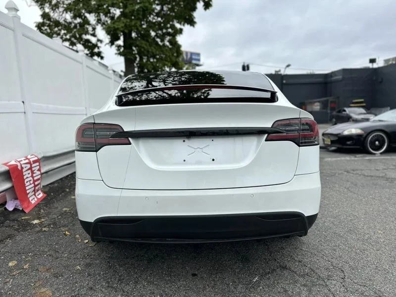 2016 Tesla Model X - Image 6 of 12