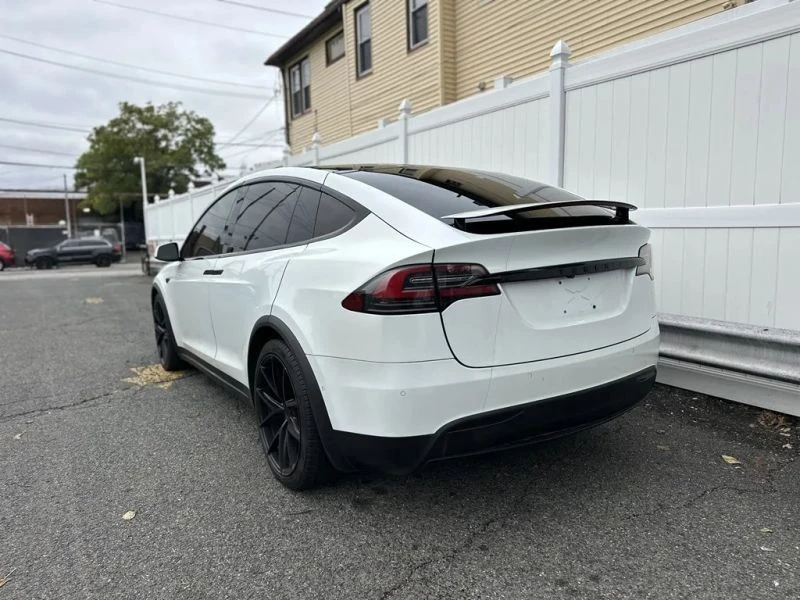 2016 Tesla Model X - Image 5 of 12