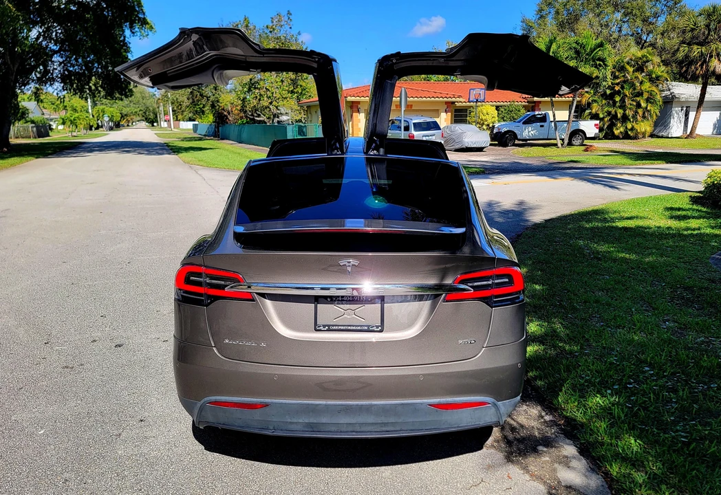 2016 Tesla Model X - Image 21 of 31