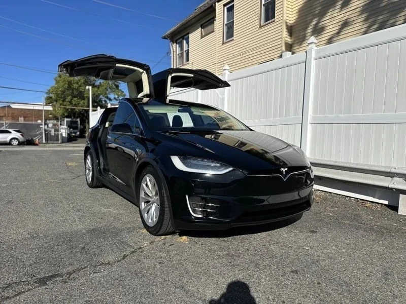 2016 Tesla Model X - Image 3 of 12