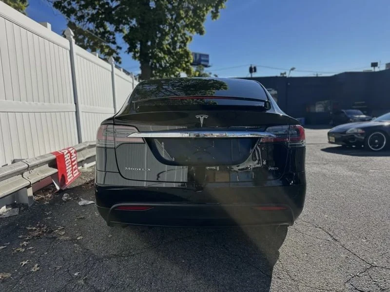 2016 Tesla Model X - Image 6 of 12