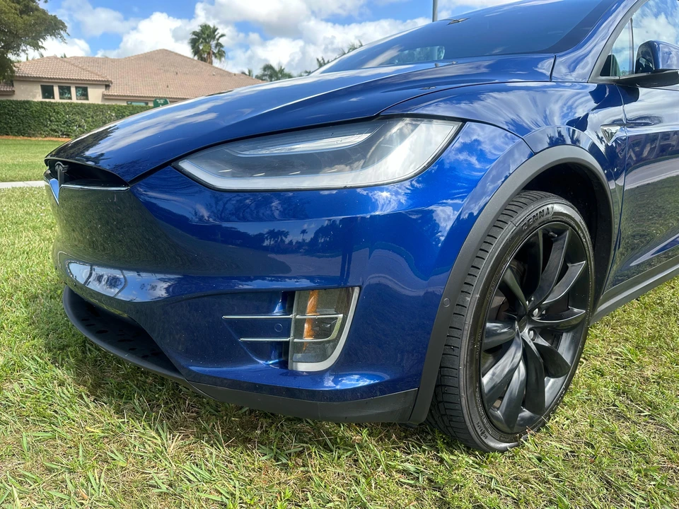 2016 Tesla Model X - Image 28 of 31