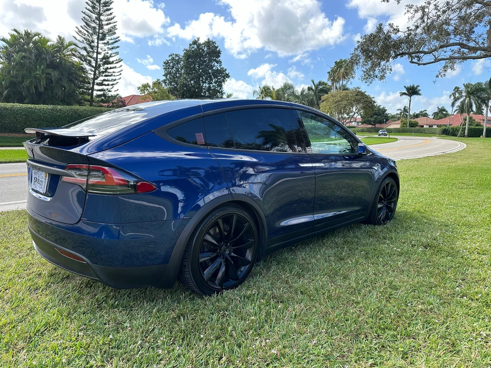 2016 Tesla Model X - Image 19 of 31