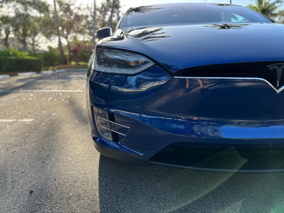 2016 Tesla Model X - Image 25 of 31