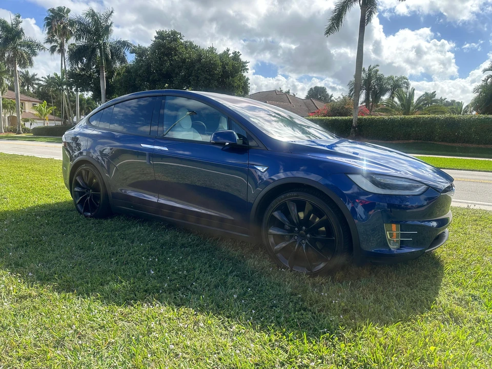 2016 Tesla Model X - Image 21 of 31